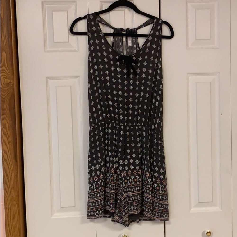 Romper - Picture 3 of 6